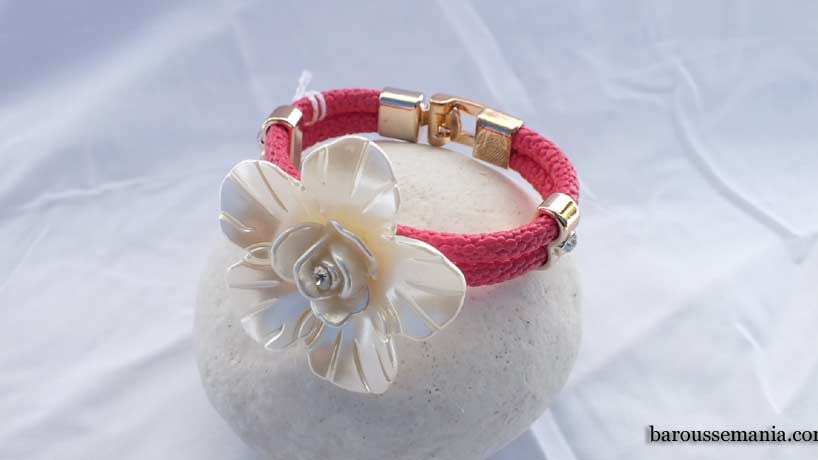Bracelet cordon simili rose imitation nacre